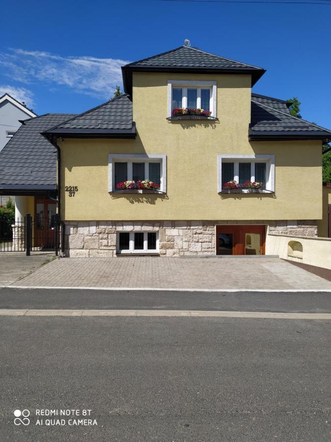 Ubytovanie Athéna Poprad Esterno foto